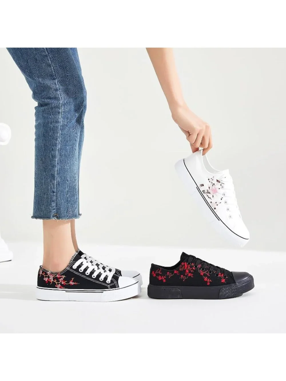Women Black Embroidery Lightweight Low Top Canvas Slip On Casual Fashion Sneaker